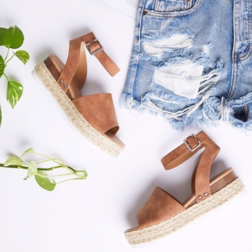 Tan Vegan leather peep toe buckle espadrille wedge - Picture 3 of 4